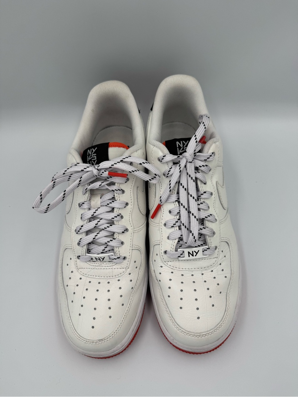 Nike Air Force 1 Low, NY vs NY pack, men’s size 8.5, women’s 10, black & orange - Picture 4 of 10